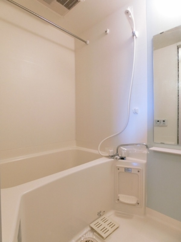 バス・シャワールーム　図面と現状に相違がある場合には現状を優先