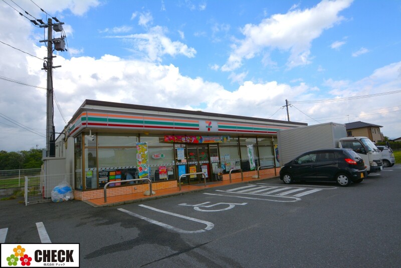 コンビニ　セブンイレブン田川見立店（コンビニ）まで845m