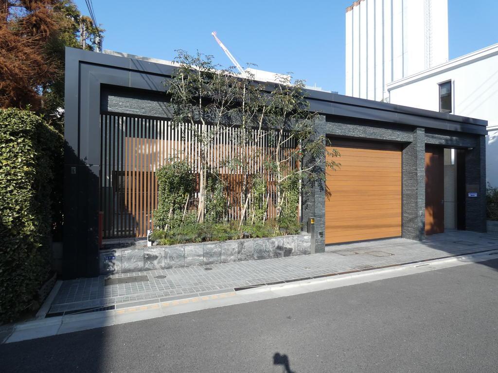 エントランス　エントランス