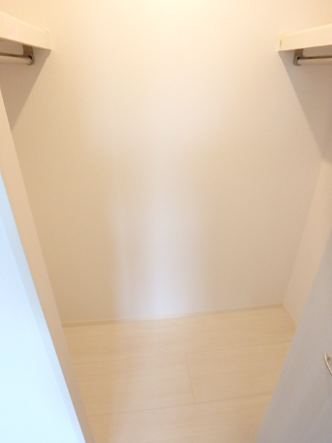 収納　ウォークインクローゼット※別室参考写真