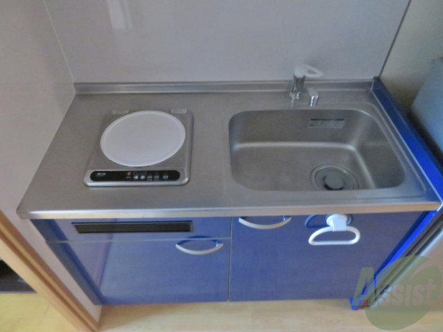 キッチン　キッチンには、ＩＨコンロが設置されているので便利ですね。