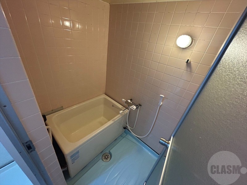 バス・シャワールーム　バスルーム