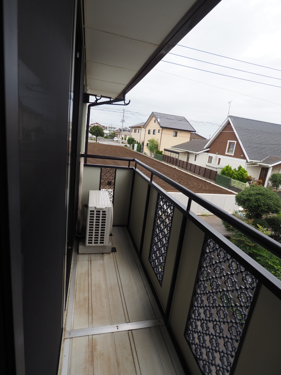 バルコニー　南向きなので洗濯物も良く乾きます！布団も干せます