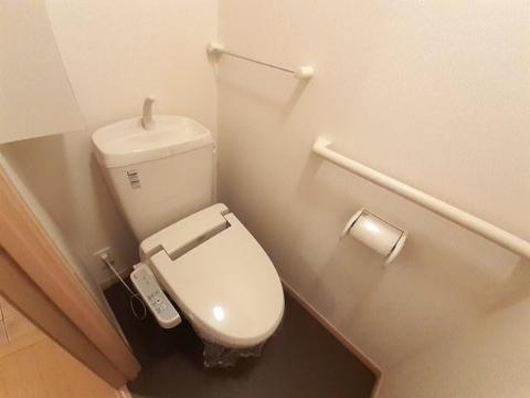 トイレ　シャワー付トイレ
