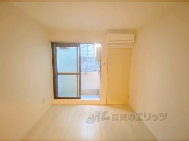 居室・リビング　洋室