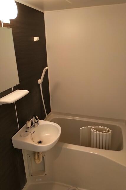 バス・シャワールーム　同建物別部屋参考