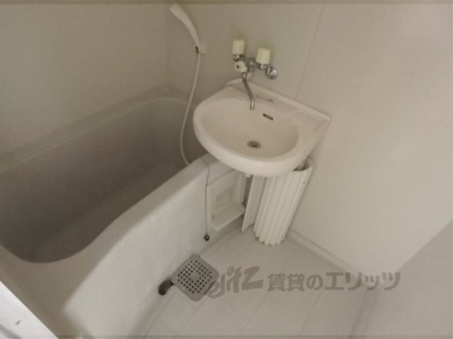 バス・シャワールーム　バス