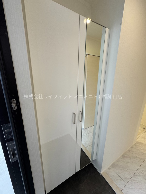 収納　シューズボックス