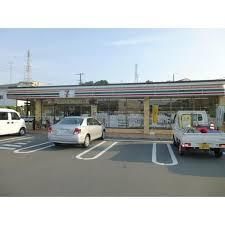 コンビニ　セブンイレブン小田原多古店（コンビニ）まで692m