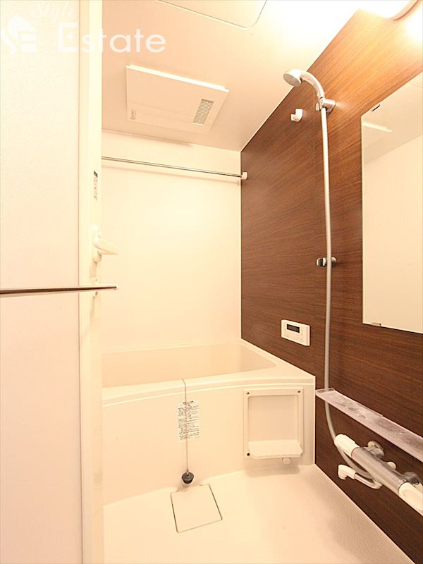 バス・シャワールーム　バスルーム
