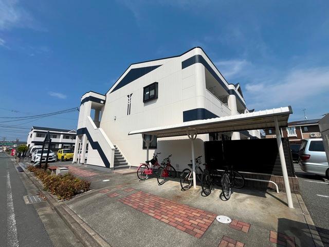建物外観　外観写真（昼）