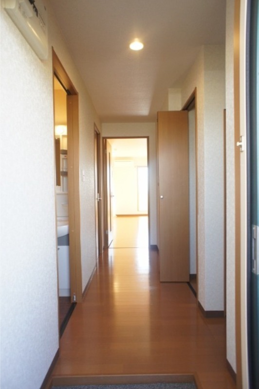 玄関　図面と現状に相違がある場合には現状を優先