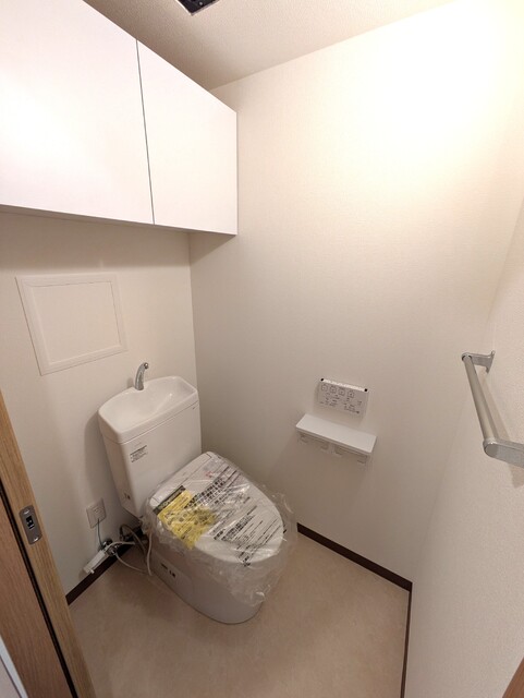 トイレ　※他部屋参考写真