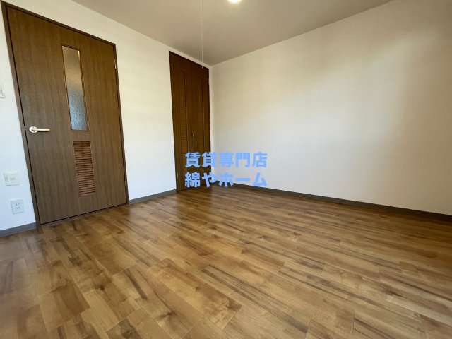 その他部屋・スペース　広くて明るい寝室