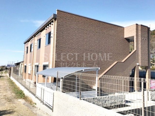 建物外観　落ち着いた雰囲気の外観です