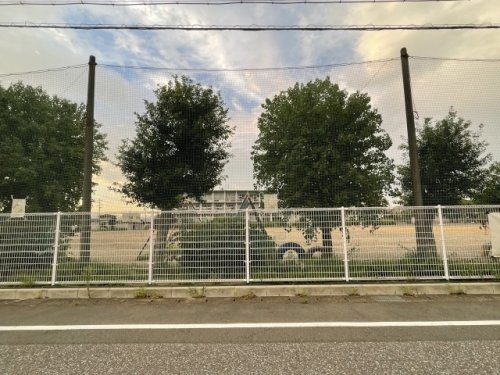 小学校　牛牧小学校（小学校）まで231m