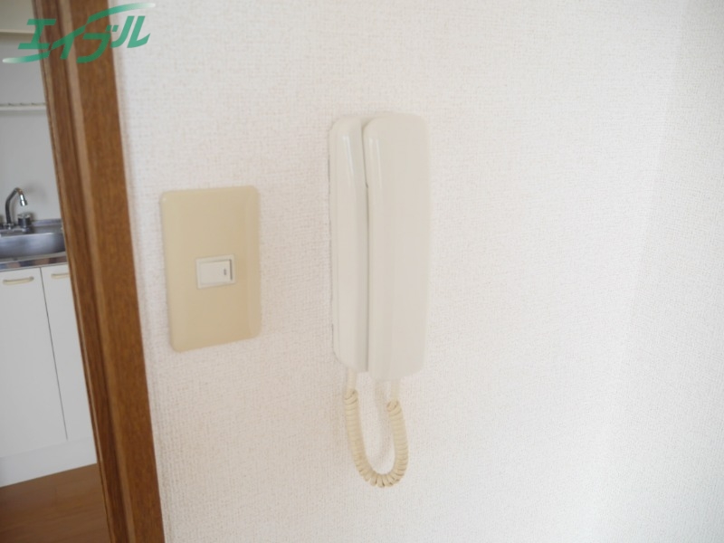 セキュリティ　別部屋同型反転タイプです。