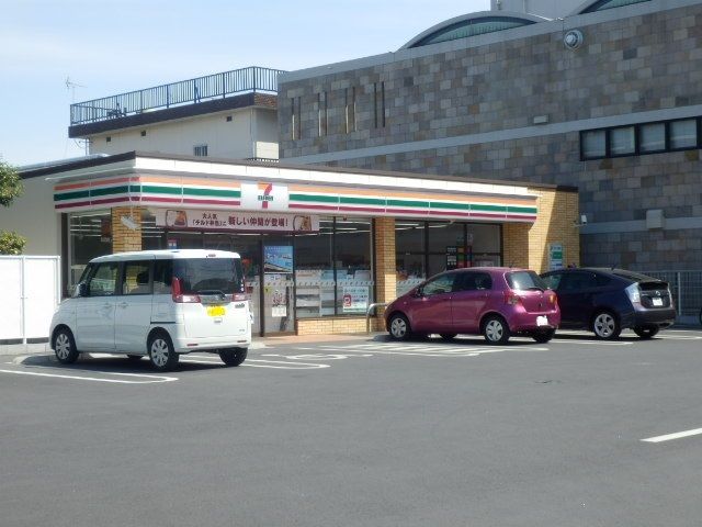 コンビニ　セブンイレブン川口芝３丁目店（コンビニ）まで500m