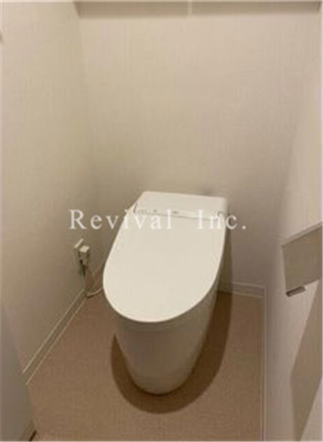 トイレ　タンクレスタイプのトイレ