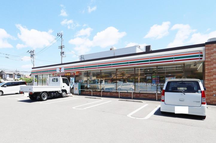 コンビニ　セブンイレブン徳島南昭和町５丁目店（コンビニ）まで350m