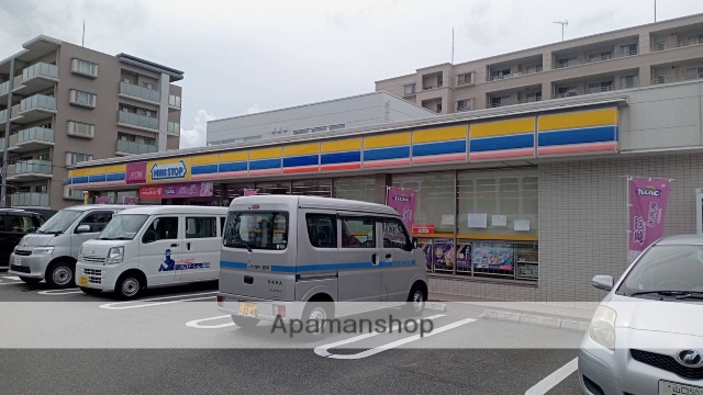 コンビニ　ミニストップ春日大和町店（コンビニ）まで703m