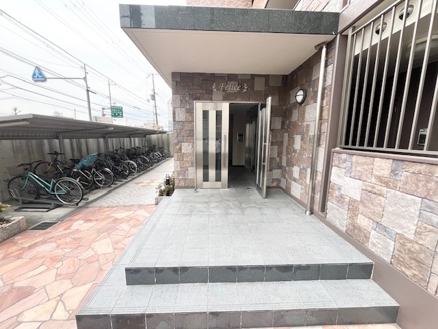 エントランス　オークタウン大和高田店様まで1100m