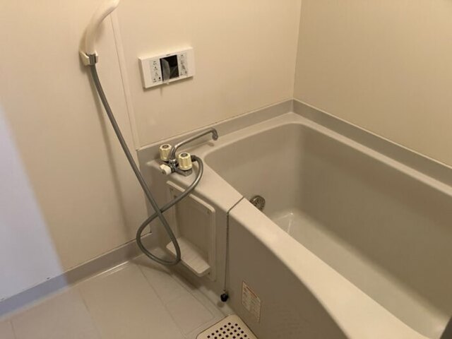 バス・シャワールーム　バスルーム