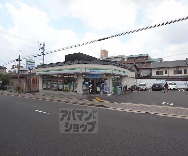 コンビニ　ファミリーマート佐井太子道店（コンビニ）まで450m