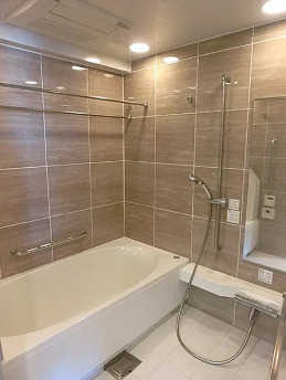 バス・シャワールーム