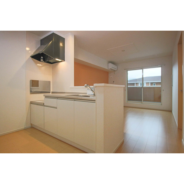 キッチン　同じ建物の別のお部屋