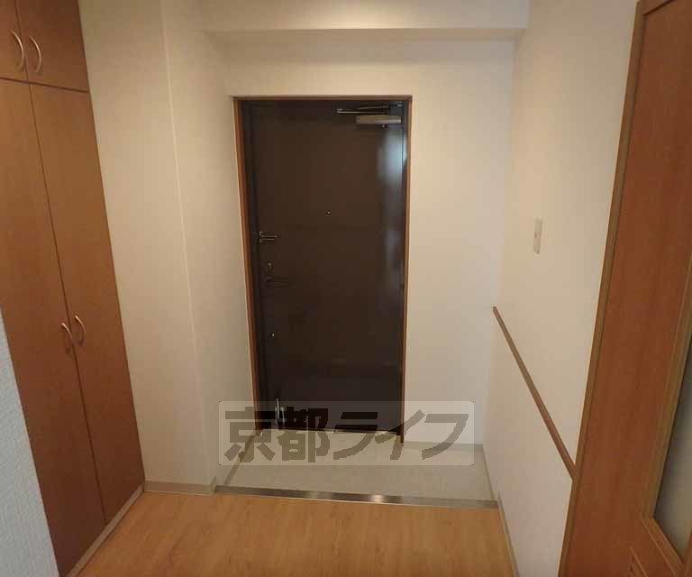 玄関　靴はそろえましょう