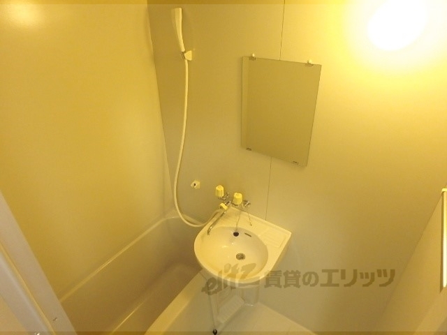 バス・シャワールーム　バス