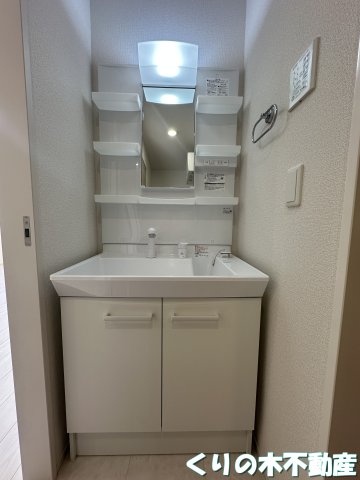 洗面設備　脱衣スペースもあります