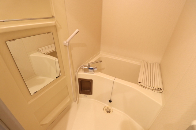 バス・シャワールーム　バスルーム