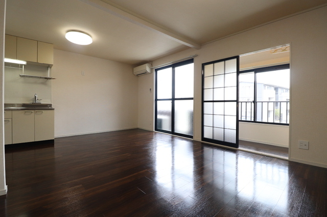 居室・リビング　リビング