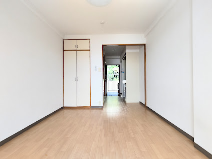 居室・リビング　203号室写真