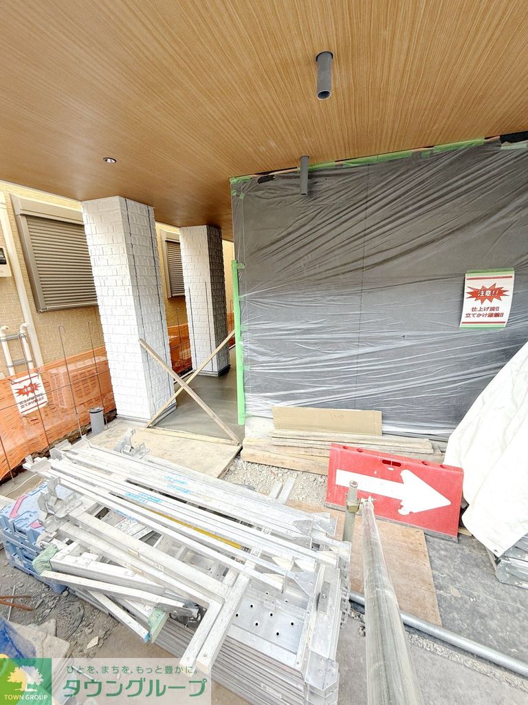 エントランス　タウンハウジング調布店まで♪