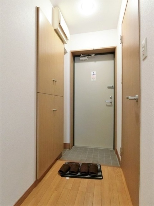 玄関　図面と現状に相違がある場合には現状を優先