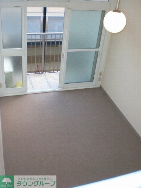 居室・リビング　部屋によっては家具家電が付いておりません