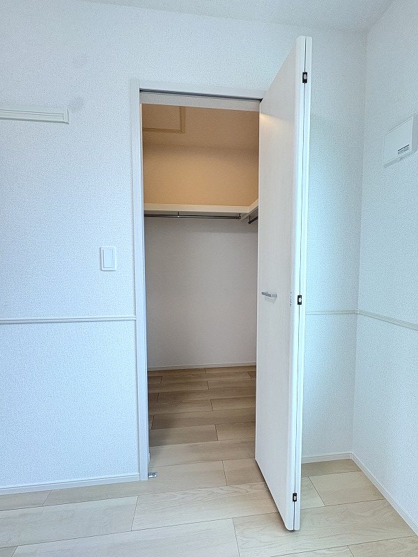 その他　青い鳥保育園まで70m