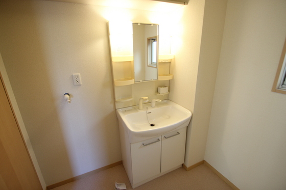 洗面設備　※別部屋の写真です