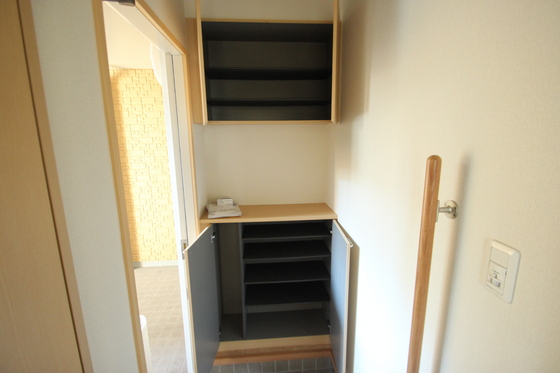 玄関　※別部屋の写真です