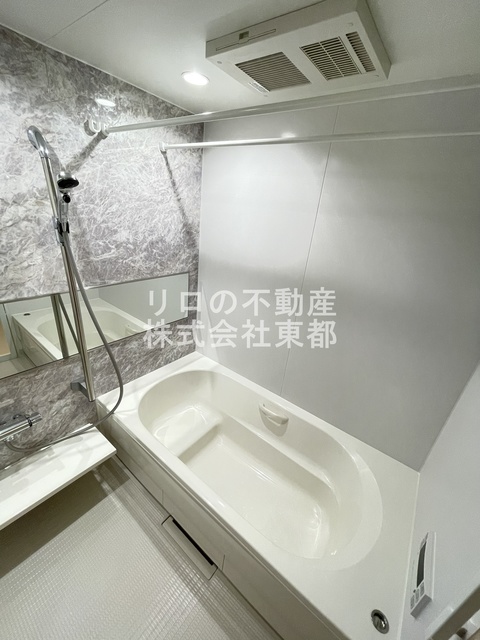 バス・シャワールーム　浴室には乾燥機が付いているので梅雨の時期でも安心です☆