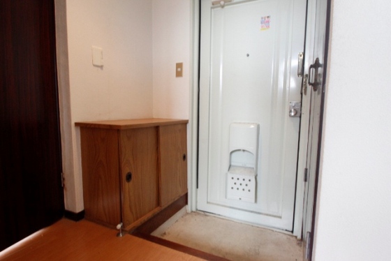 玄関　※別室の写真を使用しております※