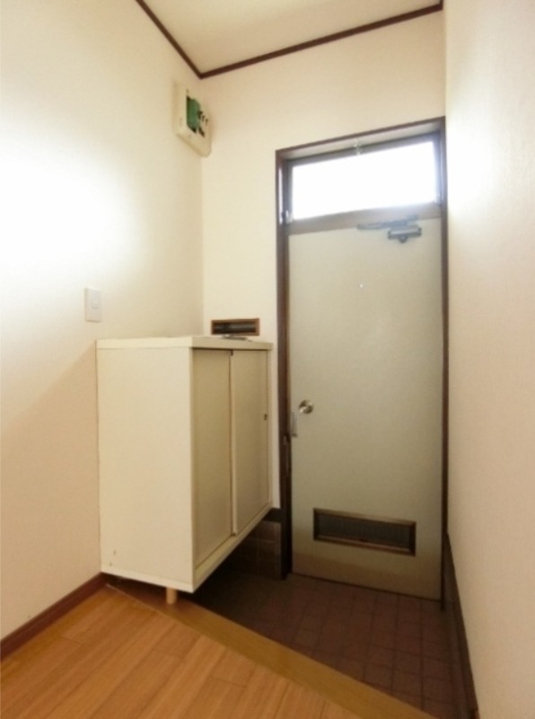 玄関　図面と現状に相違がある場合には現状を優先