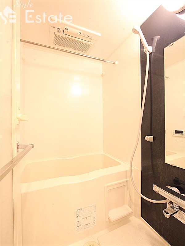 バス・シャワールーム　バスルーム