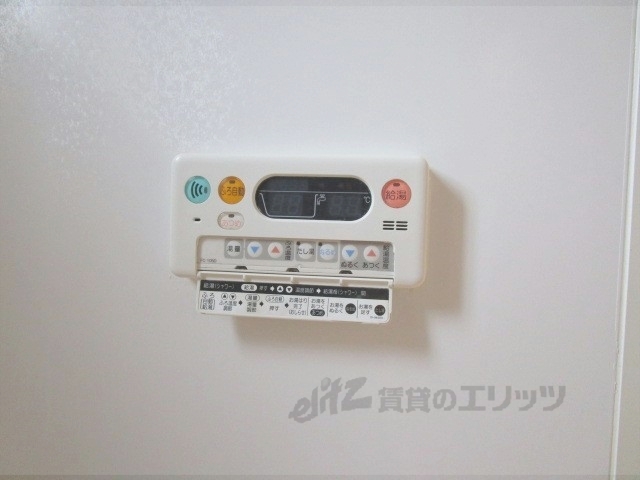 その他設備　給湯器リモコン