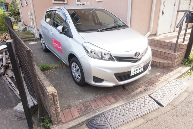 駐車場　敷地内駐車場