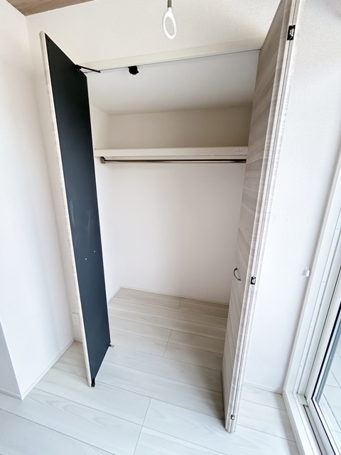 収納　２０３号室の御写真です。