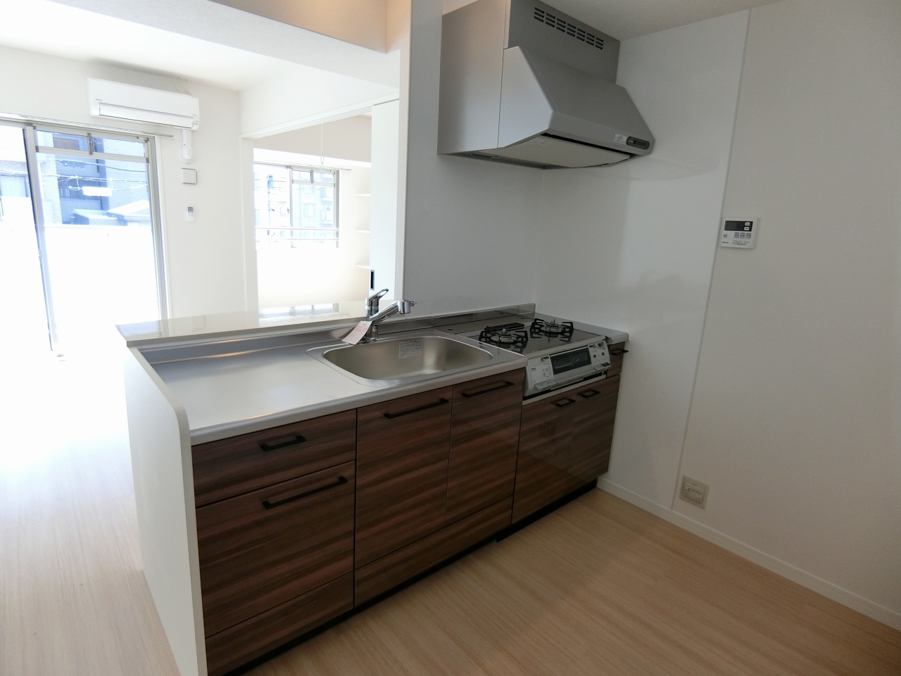 キッチン　※反転タイプです。